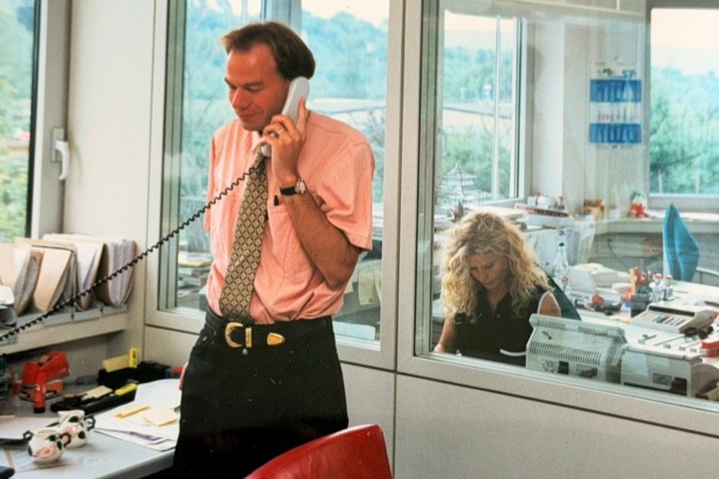 Im Büro am Telefon, 1990er Jahre